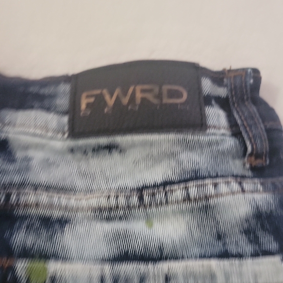 FWRD Denim Paint Splatter Jean Shorts Size 32 - Picture 8 of 10